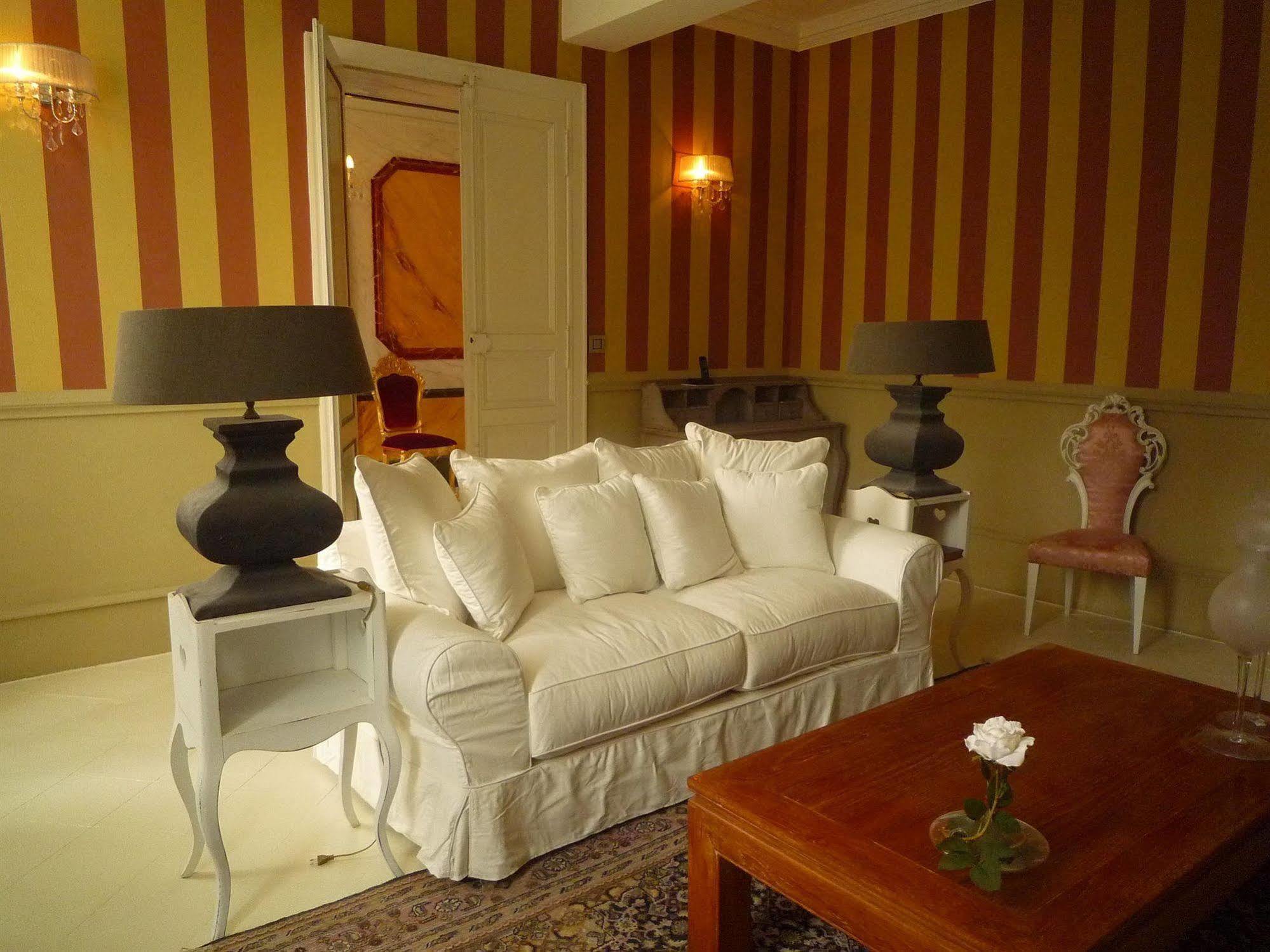 Le Relais Du Silence Chateau Lavail Labastide-dʼAnjou Exteriér fotografie